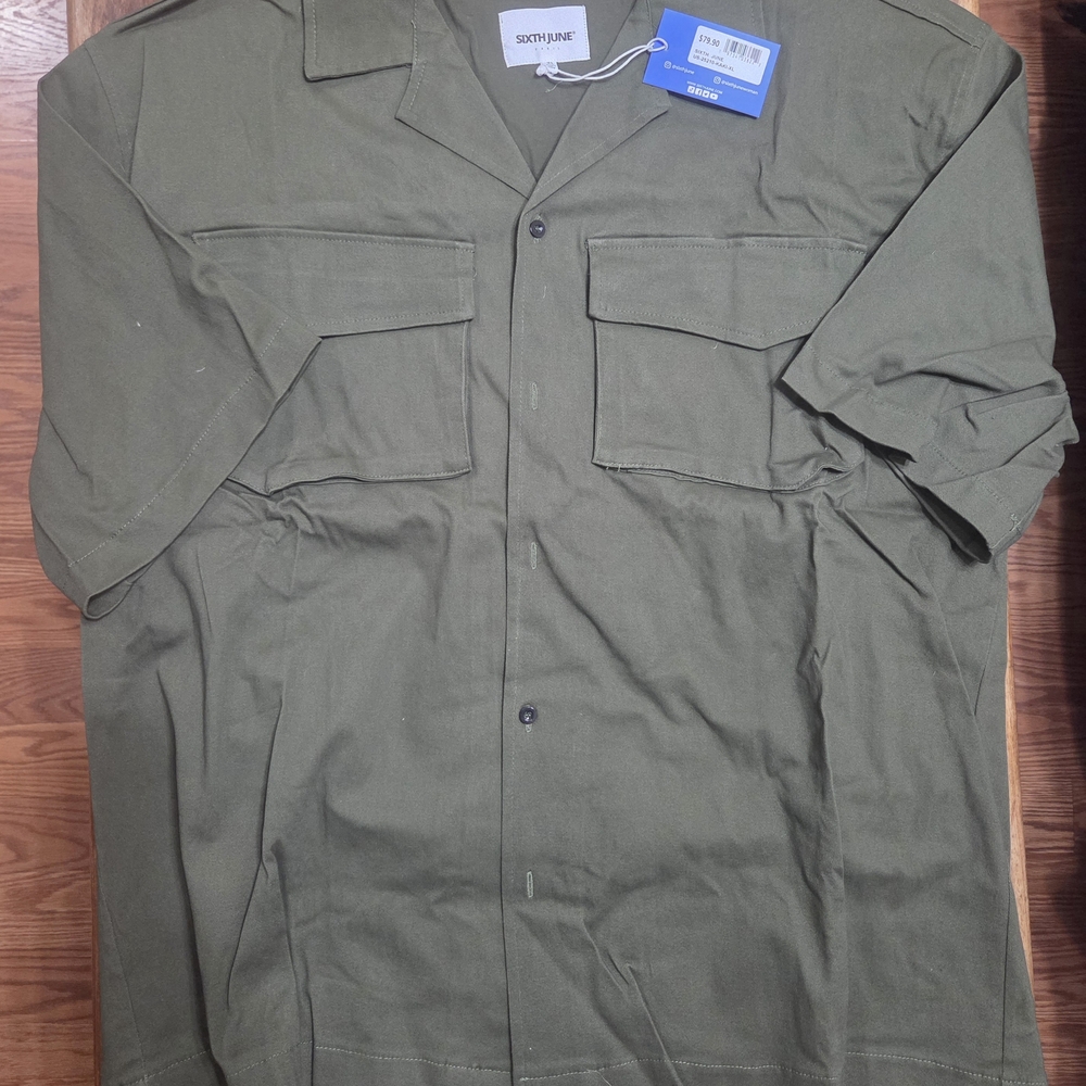 Men's Army Green Button-up